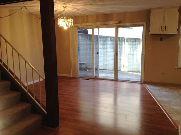 3rd image of 1505 Brentwood Dr