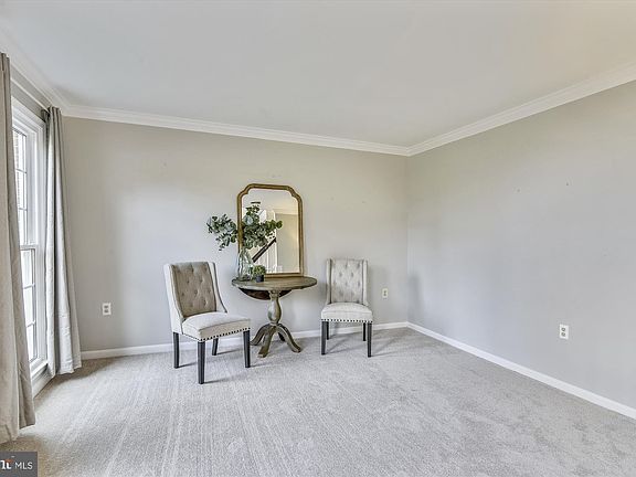 4th image of 316 Whitney Pl NE