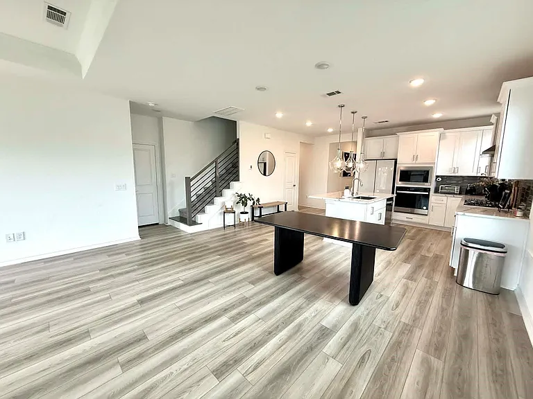 1301 Tan Gable Ln — Photo 14