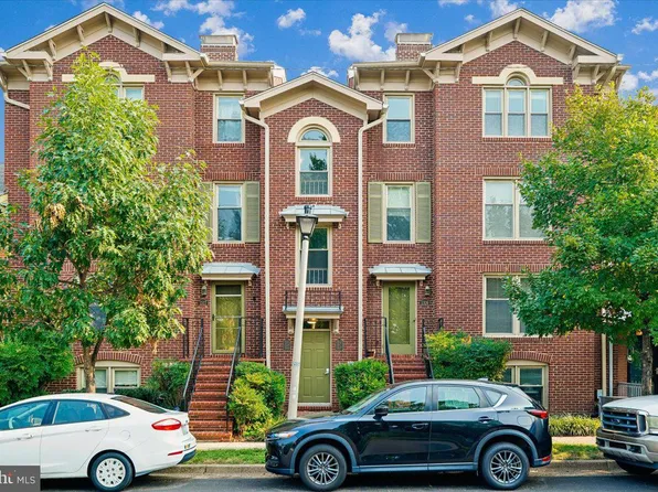 1513 Oronoco St, Alexandria, VA 22314