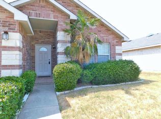 6608 Longleaf Ln, Denton, TX 76210