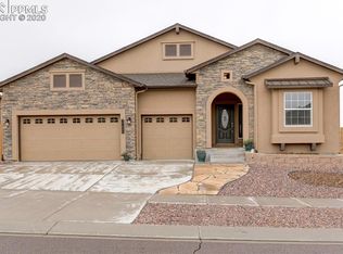 6923 Mustang Rim Dr, Colorado Springs, CO 80923