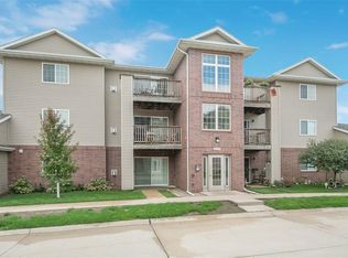 3131 Samuel Ct SW UNIT 11, Cedar Rapids, IA 52404