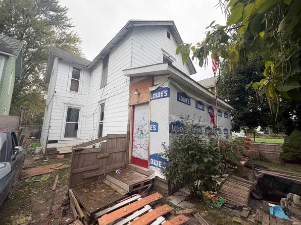 2304 S Washington St, Marion, IN 46953