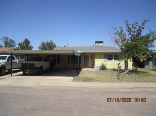 210 N Park Ave, Wink, TX 79789