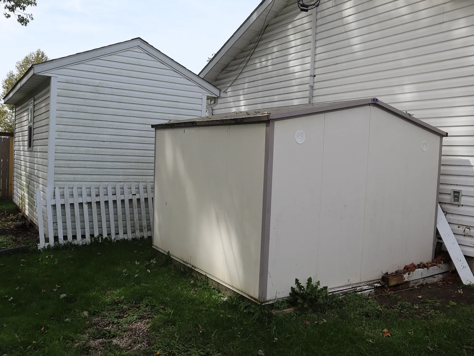 3 bed, 960 sqft, $1,400 — Photo 3