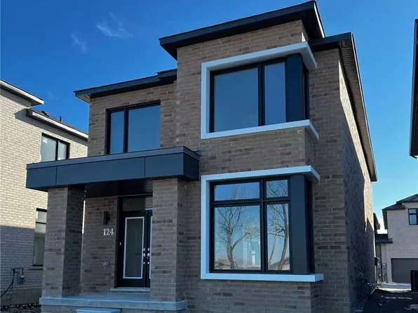 124 Old Oak Ln, Markham, ON L6B 1P1