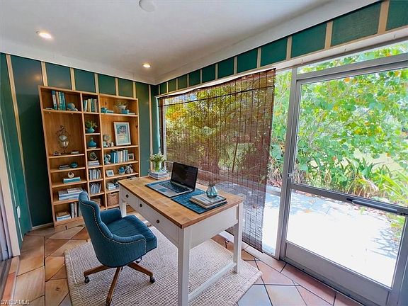 5th image of 1025 Pine Isle LN #1025