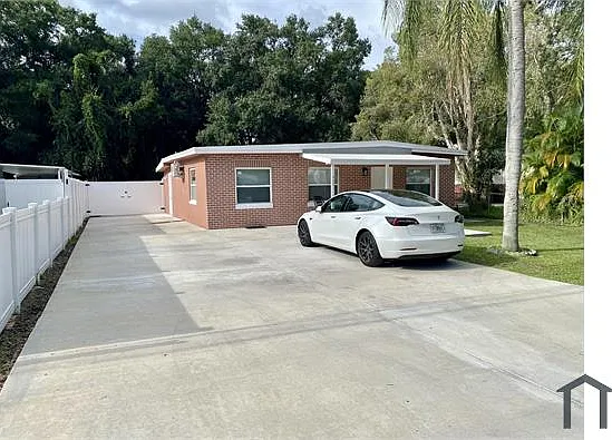 3 bed, $2,630 — Photo 1