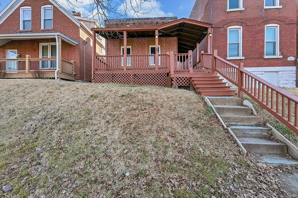 4742 Michigan Ave photo 1