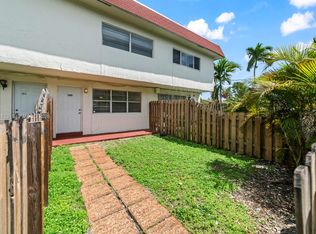 1560 NE 151st St APT 103, Miami, FL 33162