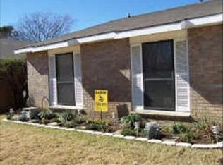 2114 Bear Creek Ln, Arlington, TX 76006