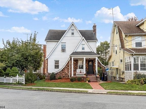 2nd image of 157 Smallwood Ave