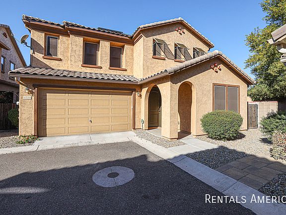 3rd image of 4730 E Tierra Buena Ln