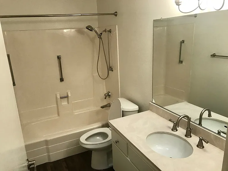 8565 Trinity Cir #821D — Photo 6