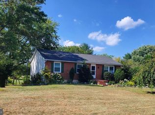 484 Mountain Rd, Boiling Springs, PA 17007