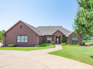 1617 Canyon Bluff Rd, Guthrie, OK 73044