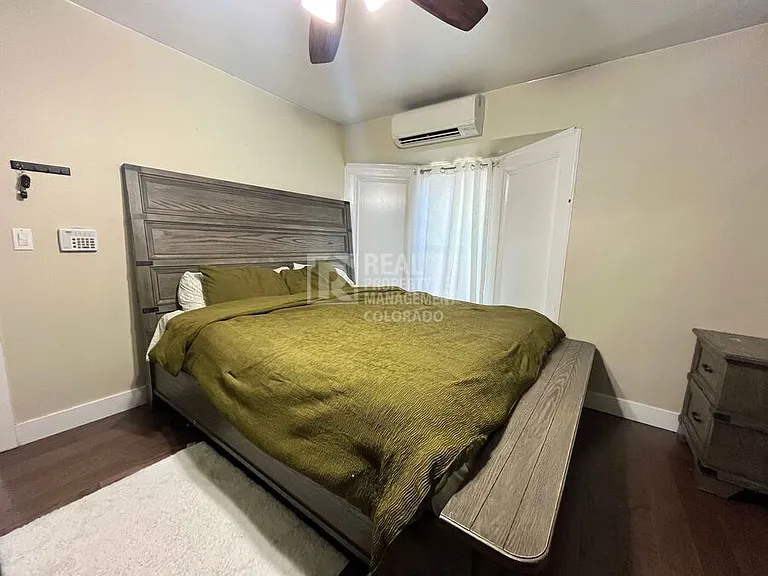 2791 W Irvington Pl — Photo 8