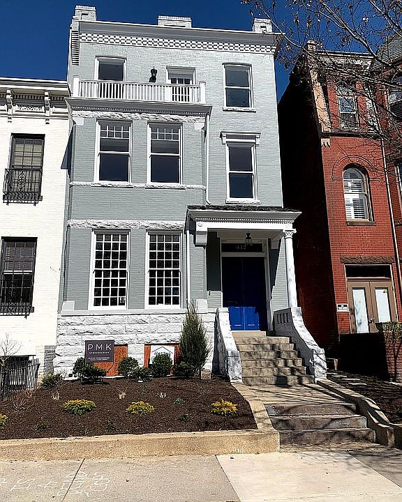 1st image of 412 W Franklin St