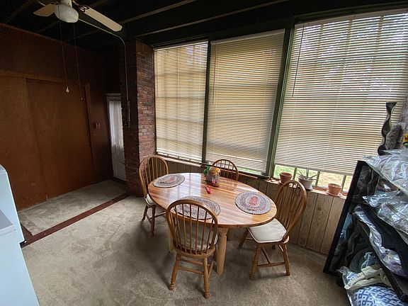 5th image of 16 W Washington St APT 2