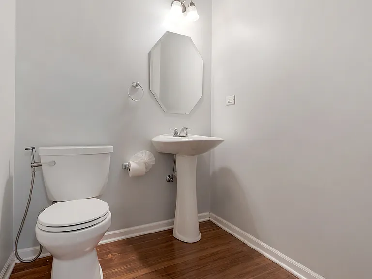 1022 Ravendale Ct — Photo 5