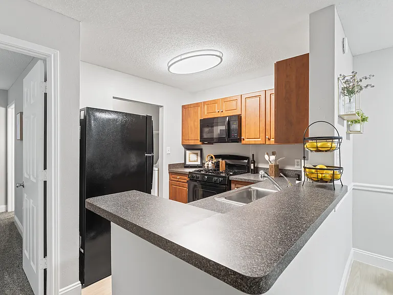 Middletown Brooke Apartments — Photo 23