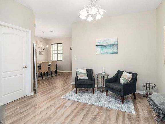 3rd image of 10210 Tin Maple Dr Unit 136