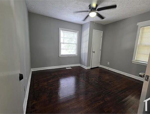 5th image of 1336 Wichita Dr SW