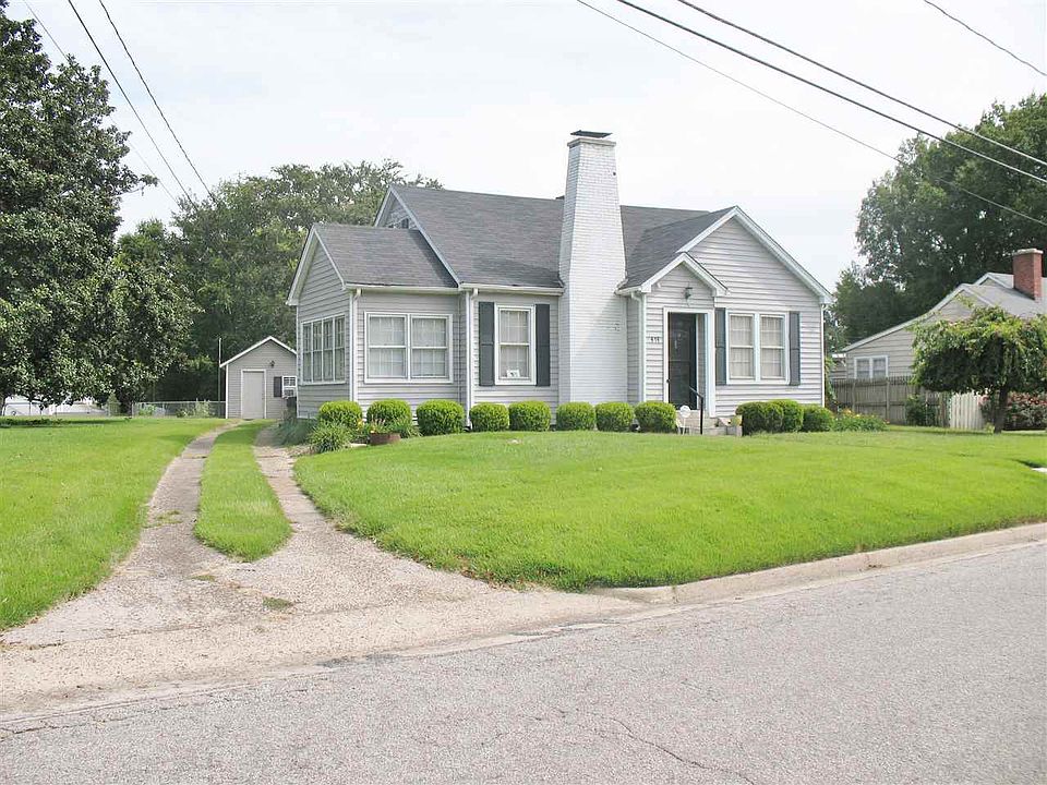 1st image of 616 Summer Dr
