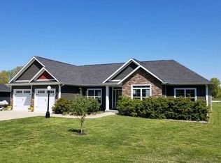 1118 Cheryl Dr, Carterville, IL 62918