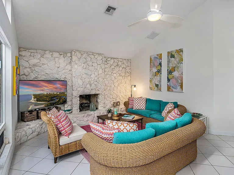 720 Turkey Oak Ln — Photo 25