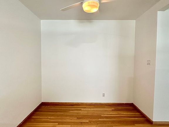 5th image of 307 S Clark Dr APT 4