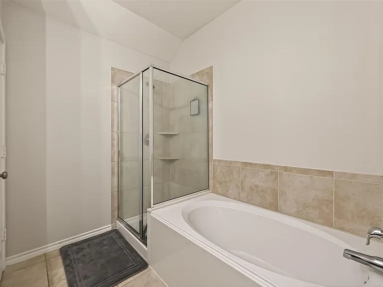 9115 Eldorado Glen Dr — Photo 40