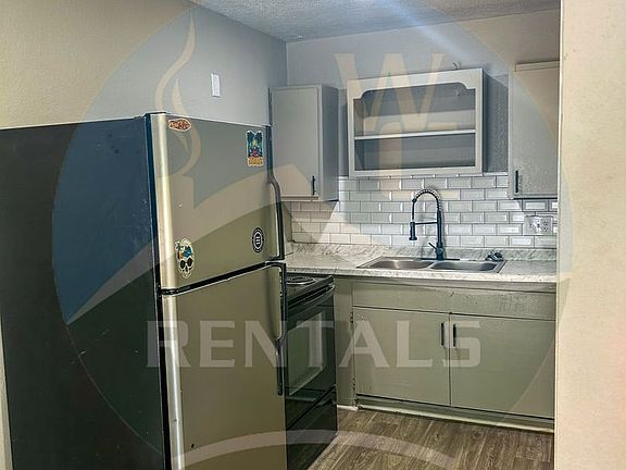 4th image of 569 N Country Club Dr #64
