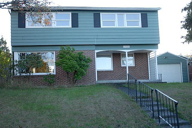 1428 E 2nd St. Port Angeles,