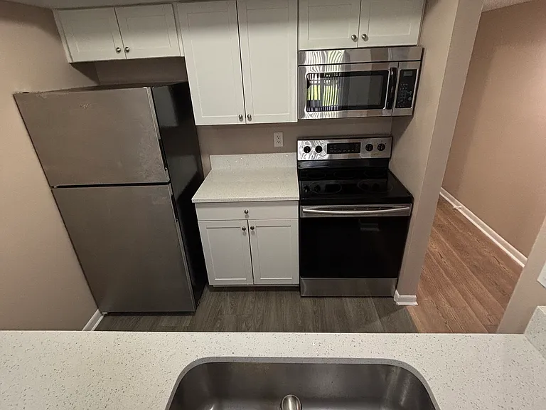 714 NW Fork Rd — Photo 2