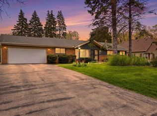 6994 N Range Line ROAD, Glendale, WI 53209