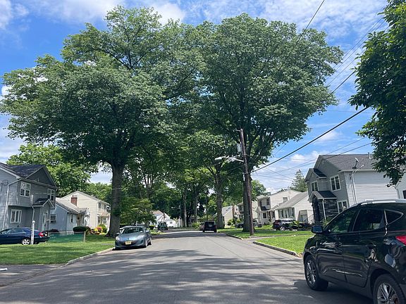4th image of 376 Coolidge Dr
