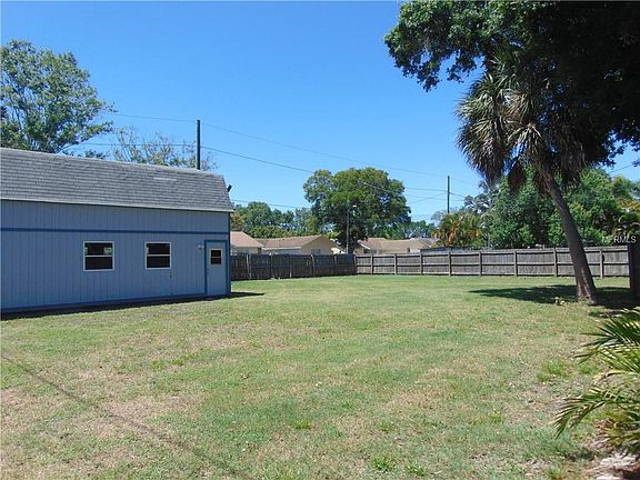 4th image of 7890 63rd St N