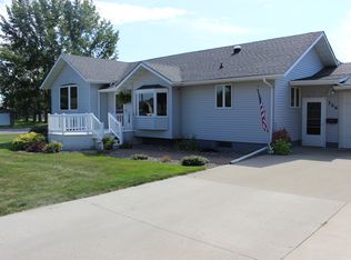 306 E 9th Ave, Groton, SD 57445