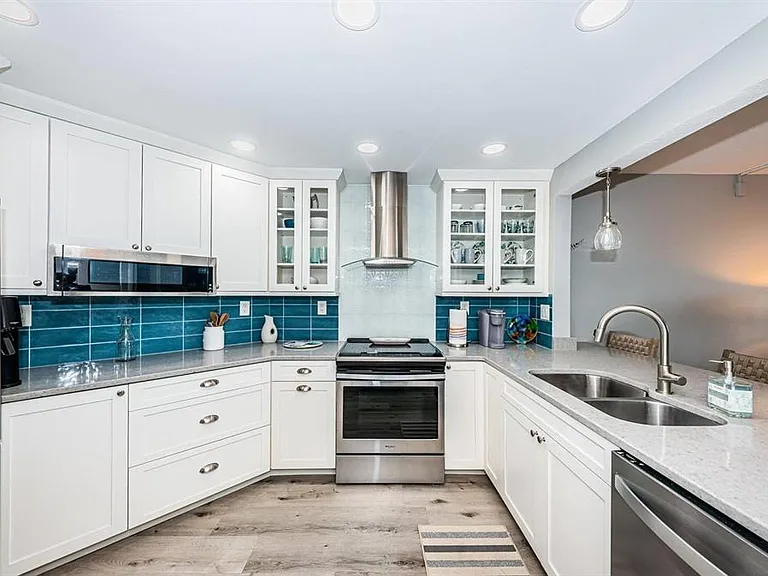 6295 Bahia Del Mar Cir #505 — Photo 4