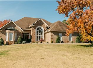 79 Lanai Ln, Campbellsville, KY 42718