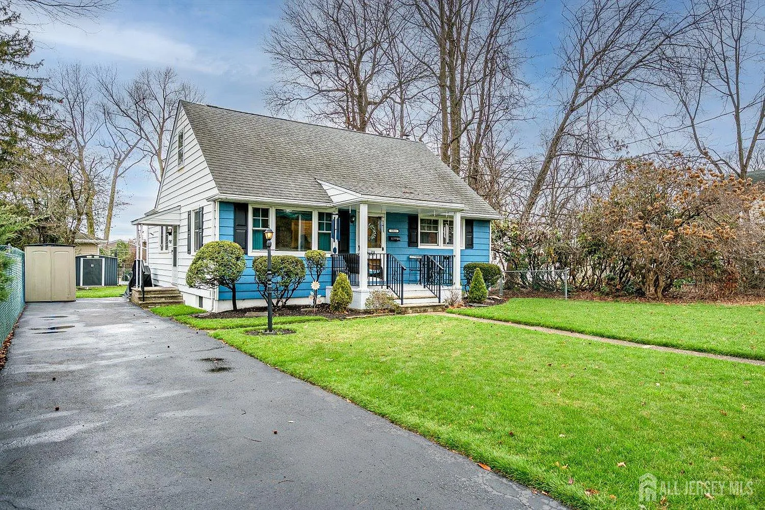 1812 Woodland Ave photo 1