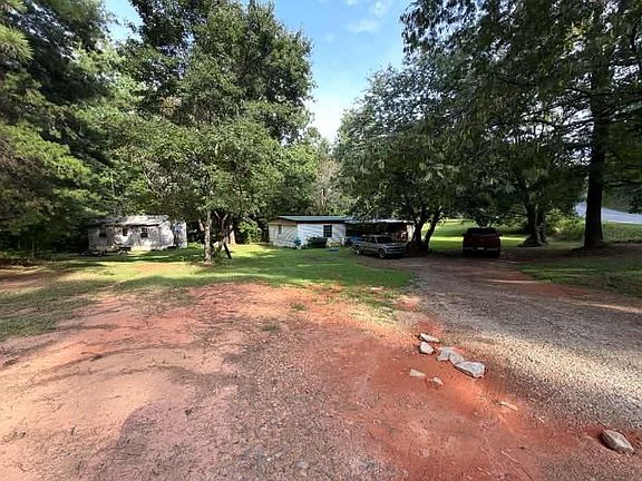 4th image of 2005 Seven Mile Hill Rd
