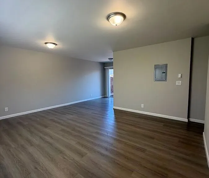 300 Warren Ave #2 — Photo 17