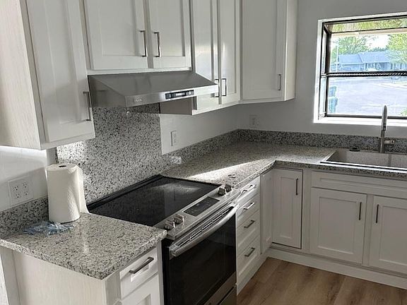3rd image of 6980 Ennis Ct