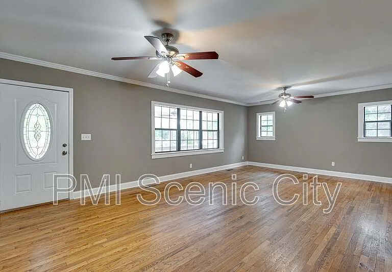 4717 Beverly Kay Dr — Photo 7
