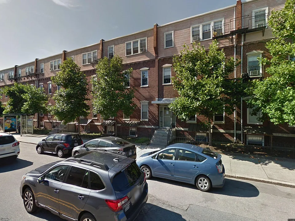 172 Beacon St #24