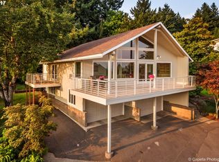 12542 SW 56th Ct, Portland, OR 97219