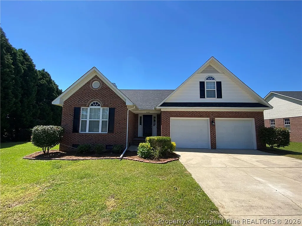 3 bed, 3.0 bath, 2167 sqft, $1,795 — Photo 1